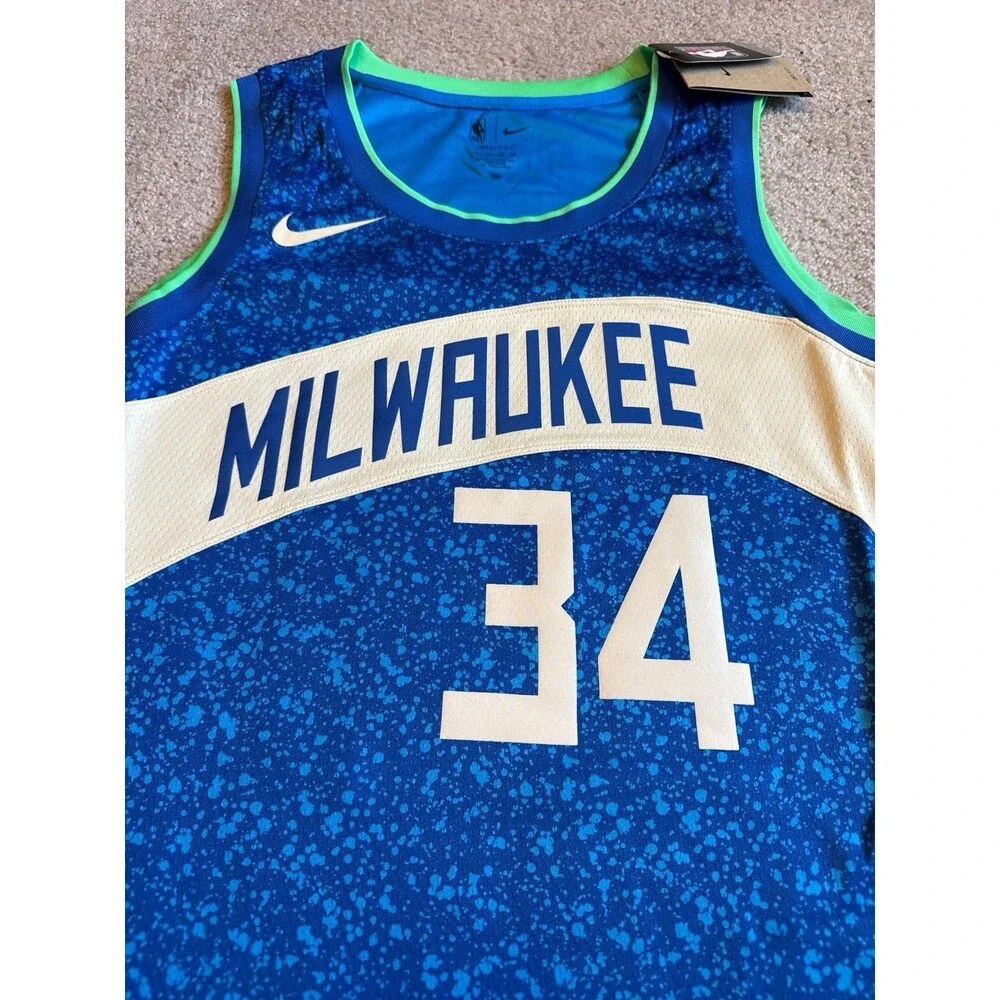 Giannis Antetokounmpo Milwaukee Bucks NWT Nike Men’s NBA Jersey Size XL